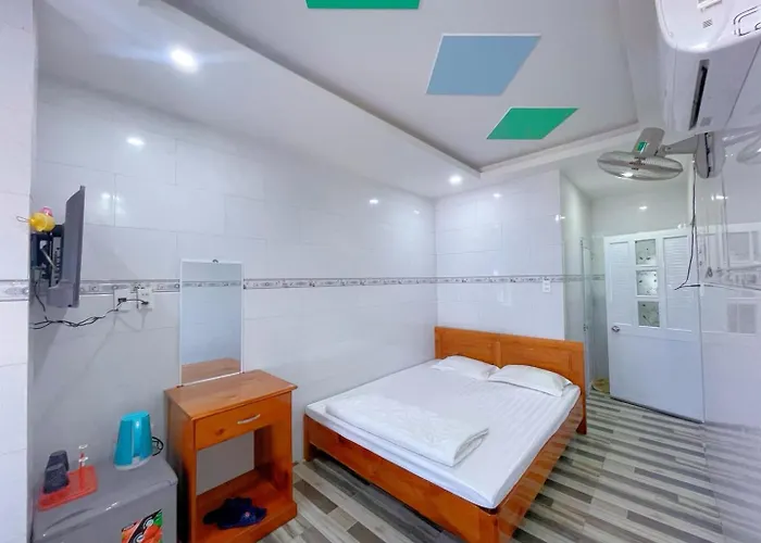 Khách Sạn Lý Phú Quý